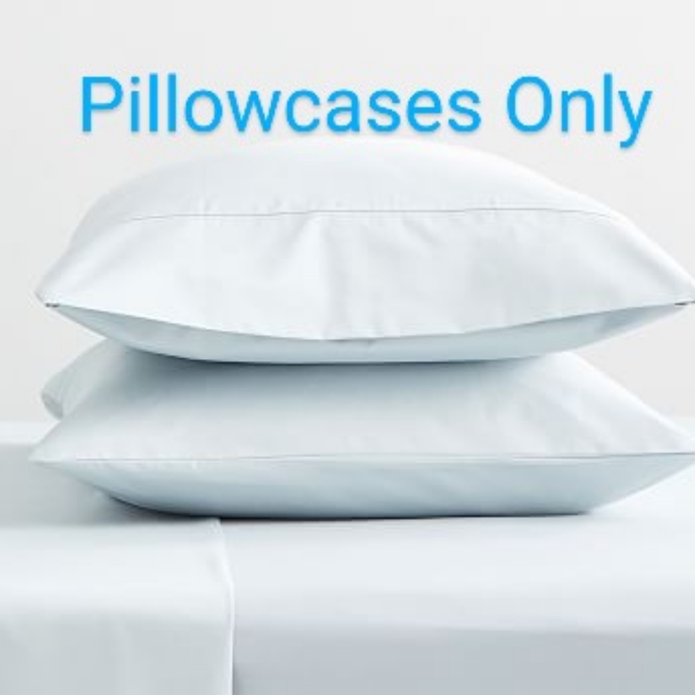 Pottery Barn Pearl Blue 700-Thread-Count Pillowcases, Set of 2 Brand New